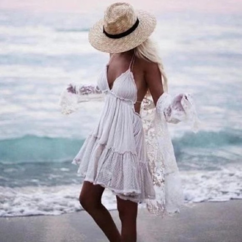 Boho Chic Halter Ruffle Dress - Picture 5 of 9